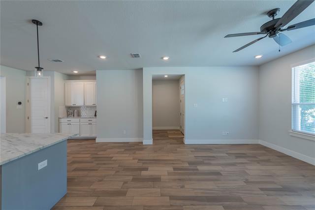 Building Photo - 9612 Sullivan Ln