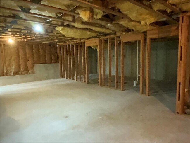 Building Photo - 795 Hedgewick Trail
