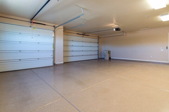 Building Photo - 37023 N 12th St