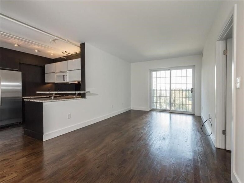 Building Photo - 199 14th St NE