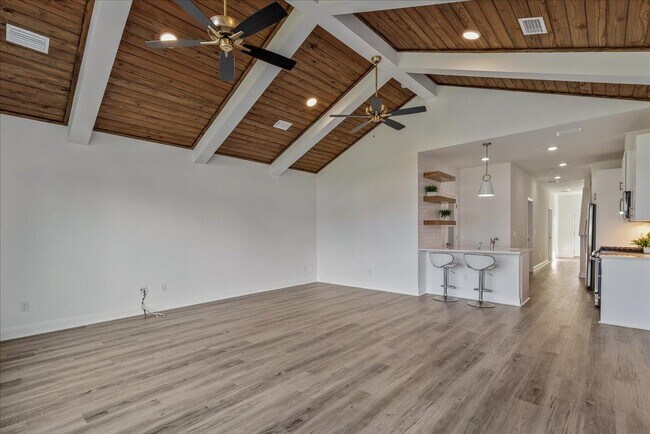 Building Photo - 5646 Native Oak Dr