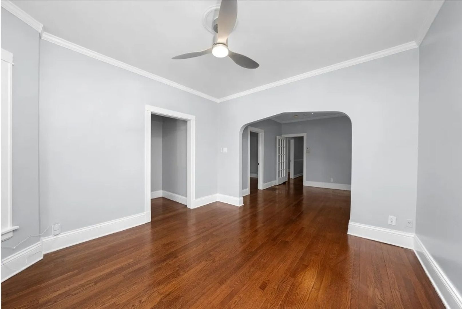 Building Photo - 2411 S 56th Ct