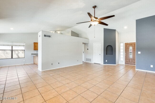 Building Photo - 2545 E Granite View Dr