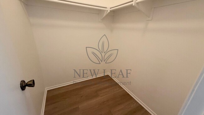 Building Photo - Charming 2-Bedroom Condo in North Pomona – Prime Location!
