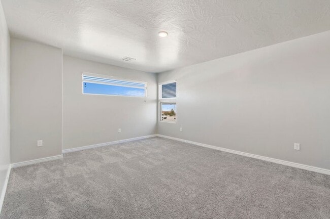 Building Photo - 1706 Honeycomb Dr