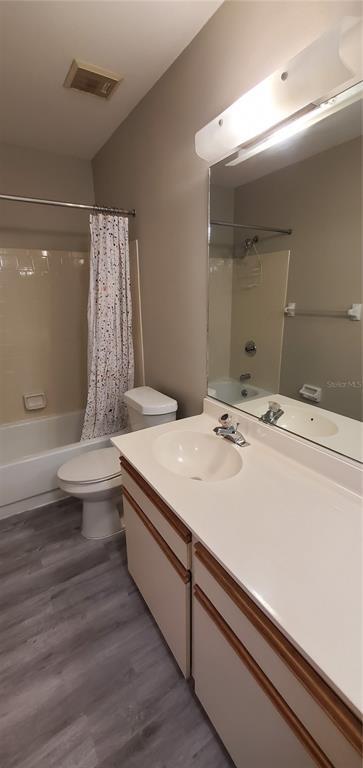 Building Photo - 7866 Eagle Creek Dr
