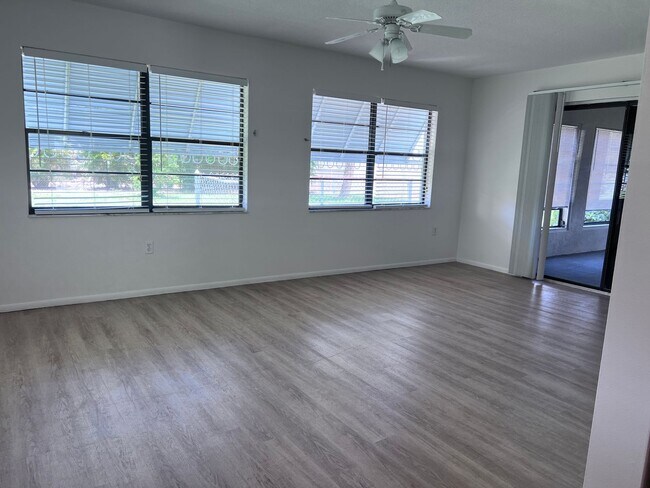 Building Photo - 435 Belmont Ave