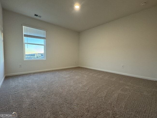 Building Photo - 102 Lavender Cir