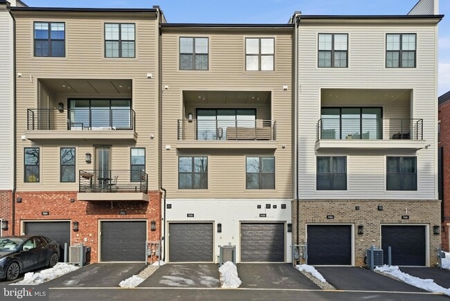 Building Photo - 7488 Backett Wood Ter