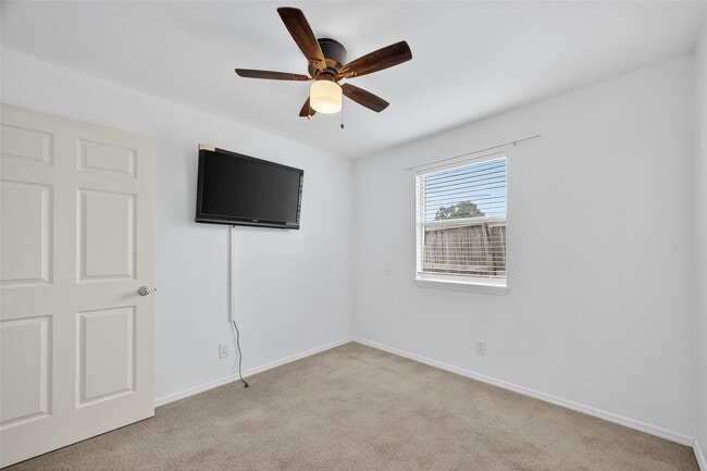 Building Photo - 9858 Sageaspen Ln