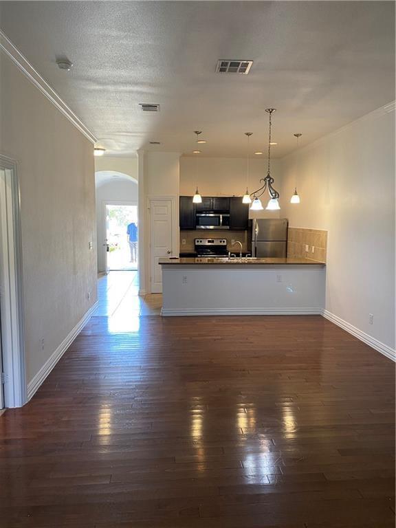 Building Photo - 404 Mesa Dr