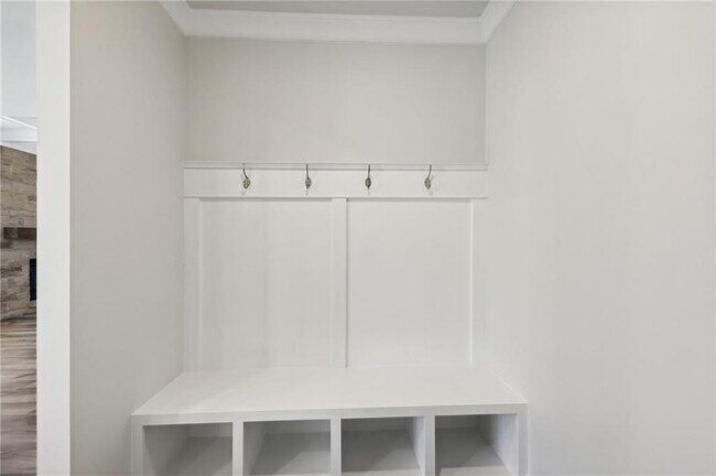 Building Photo - 6137 Black Pear Ln