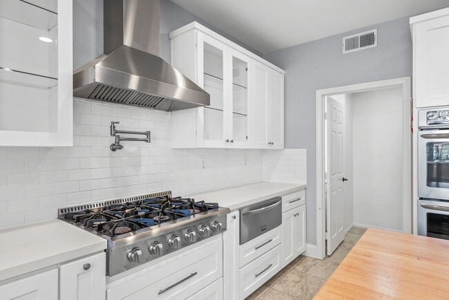 Building Photo - Spacious 4-Bedroom Home for Rent in Chula Vista – Available Now