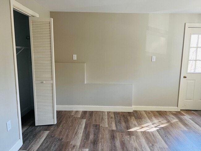 Building Photo - 1398 Quechee Hartland Road