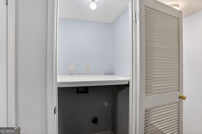 Building Photo - 53 Monet Ct NW