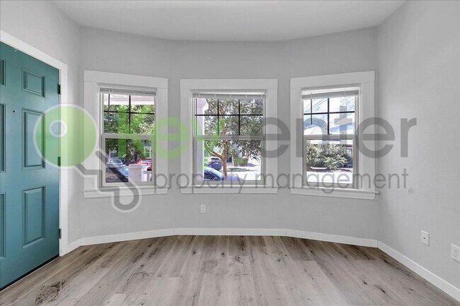 Building Photo - 1517 23rd St