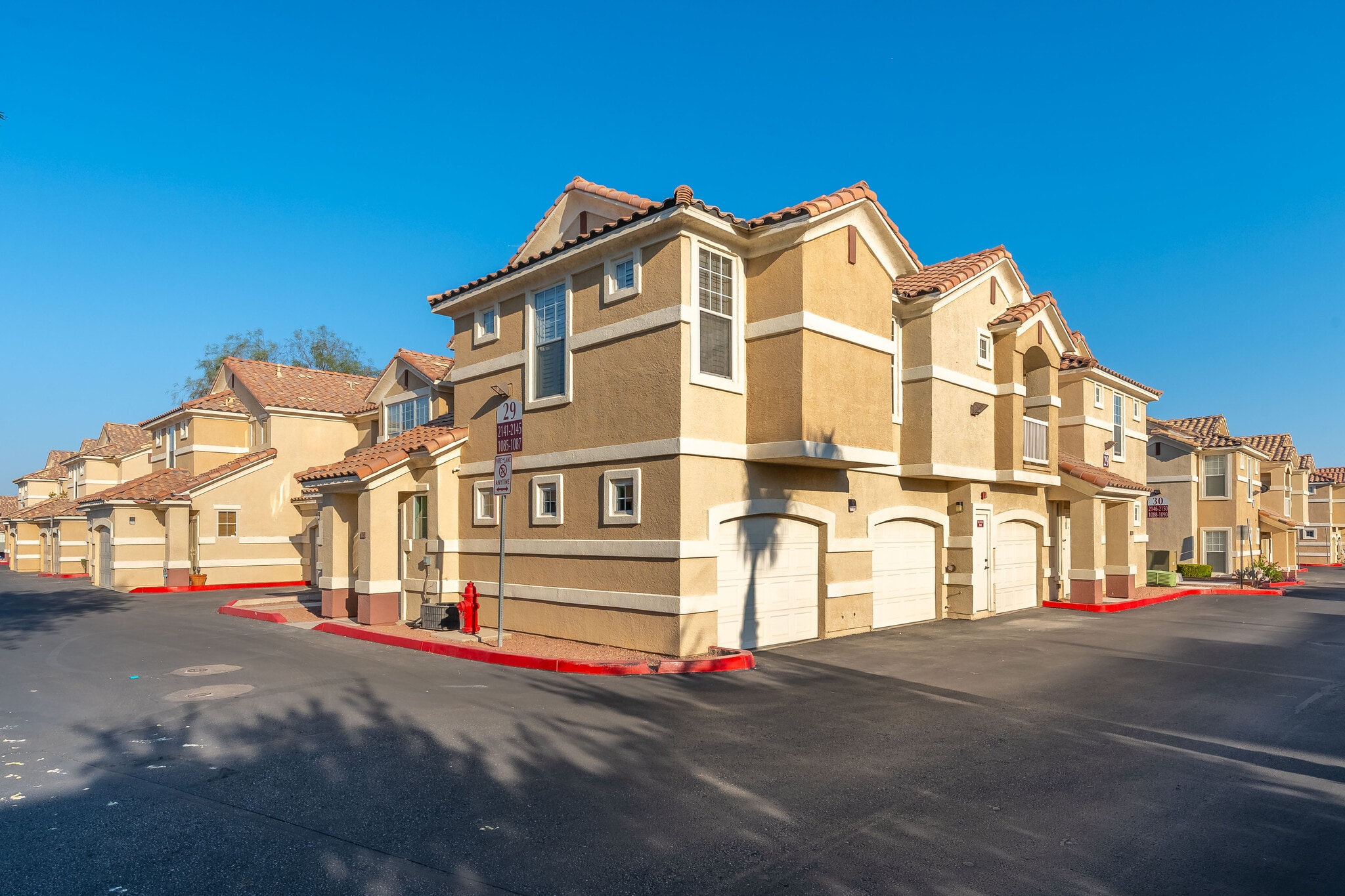 Building Photo - 5855 Valley Dr