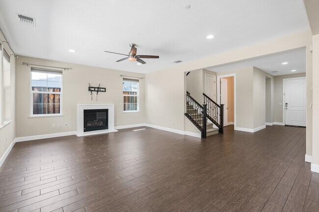Building Photo - 334 Huntington Ave
