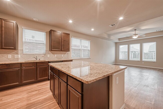 Building Photo - 24723 Puccini Pl