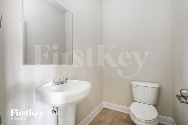 Building Photo - 111 Northfield Cir