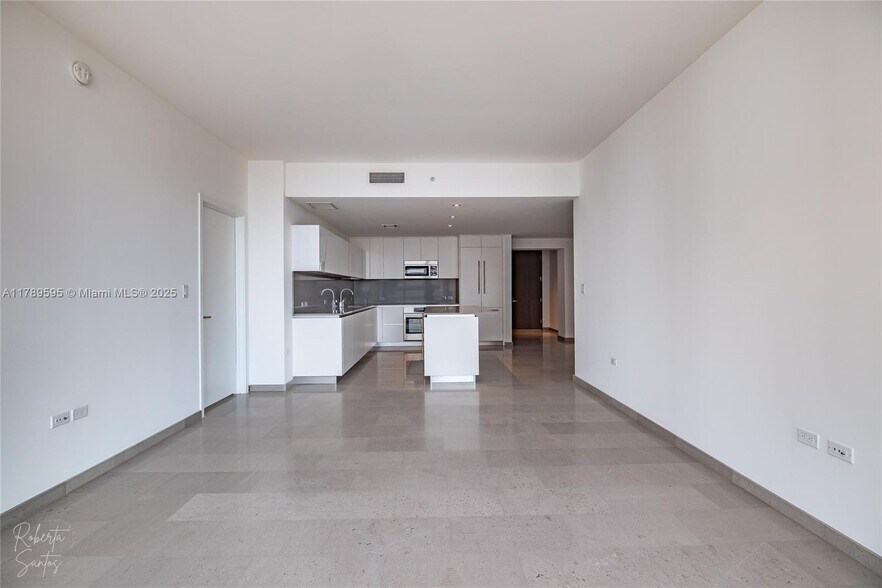 Building Photo - 88 SW 7th St