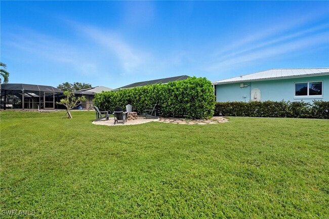 Building Photo - 6163 Plumosa Ave