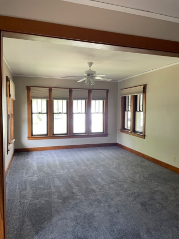 Building Photo - 923 Cedar Ave