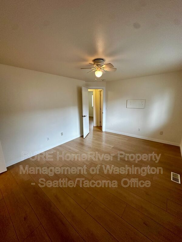 Building Photo - 23121 37th Ave E