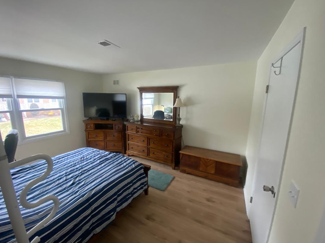 Large Bedroom newer Floors - 105 Newark Pompton Tpke