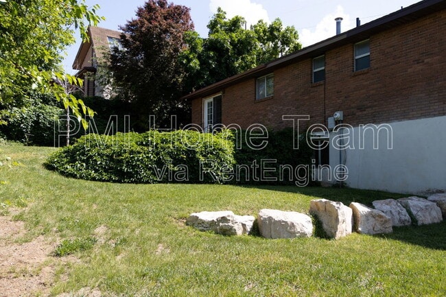 Building Photo - 5095 Taylor Ave