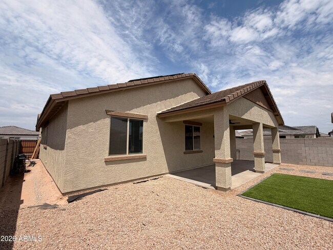 Building Photo - 3463 S 175th Dr