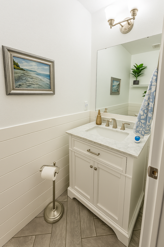 Building Photo - Spacious & Elegant 4-Bedroom Home in Merid...