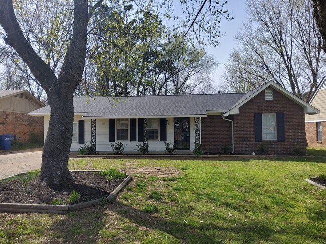 Building Photo - 6575 Riverdale Rd