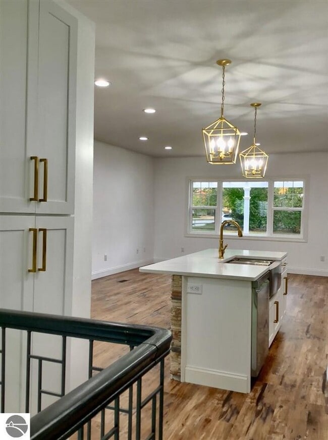 Building Photo - Step Into Luxury and Style – Impeccably Re...