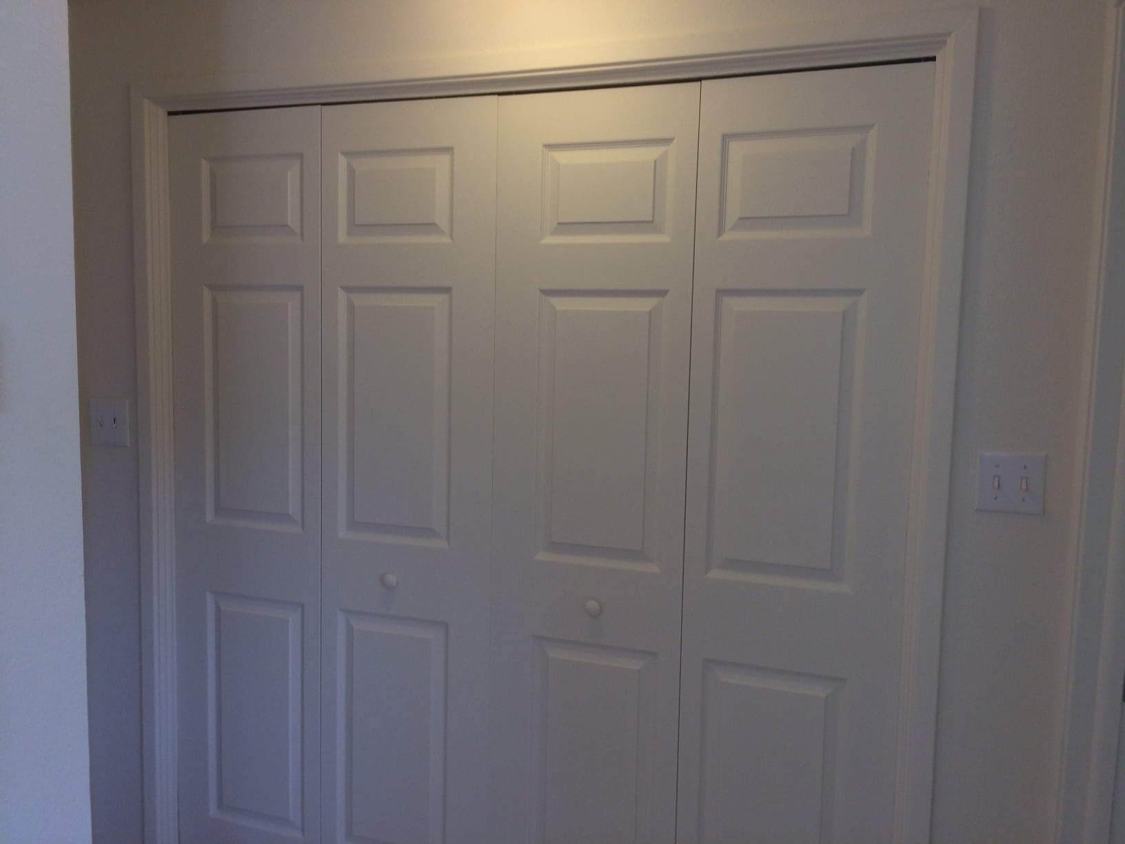 Building Photo - 1202 Avenida del Sol