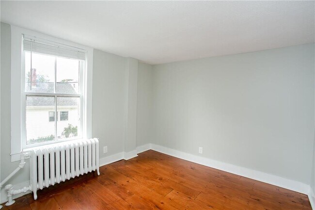 Building Photo - 43 Farewell St