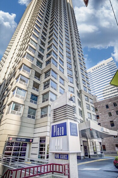 Primary Photo - 440 N Wabash Ave