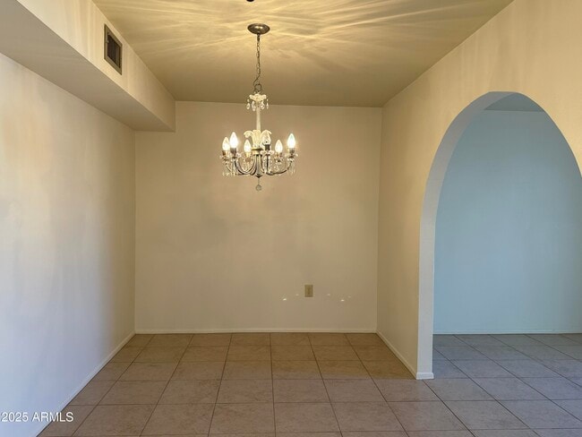 Building Photo - 13005 N 100th Dr