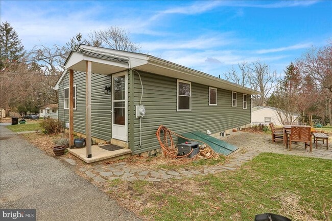 Building Photo - 2830 S Hill Camp Rd