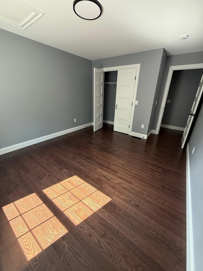 Building Photo - 26 Phinney Way