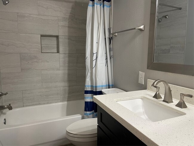 Building Photo - 20803 Lavenderwood Dr