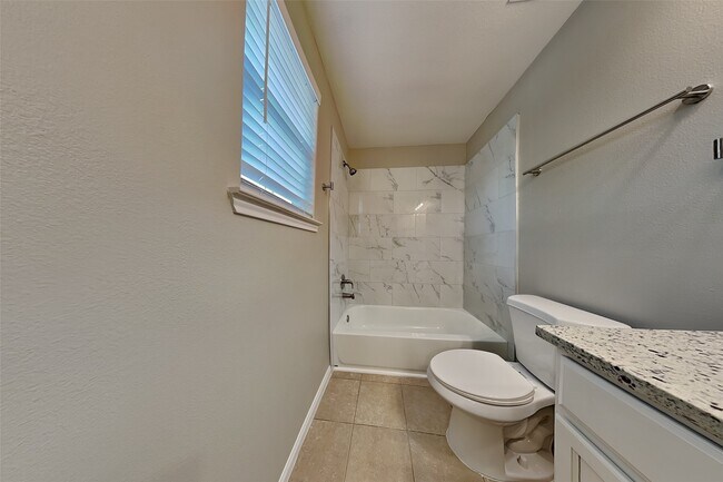 Building Photo - 10208 Jewel Ct