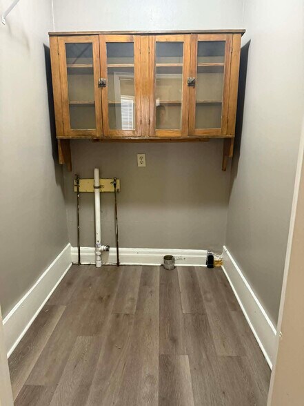 Building Photo - 1425 13th St S