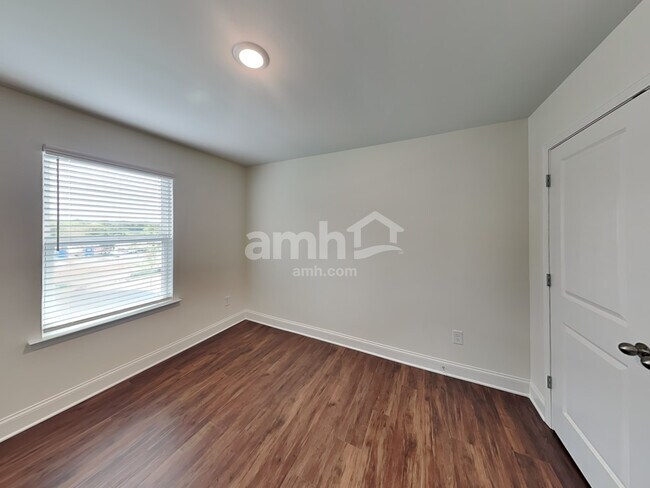 Building Photo - 3601 Isabella Ct
