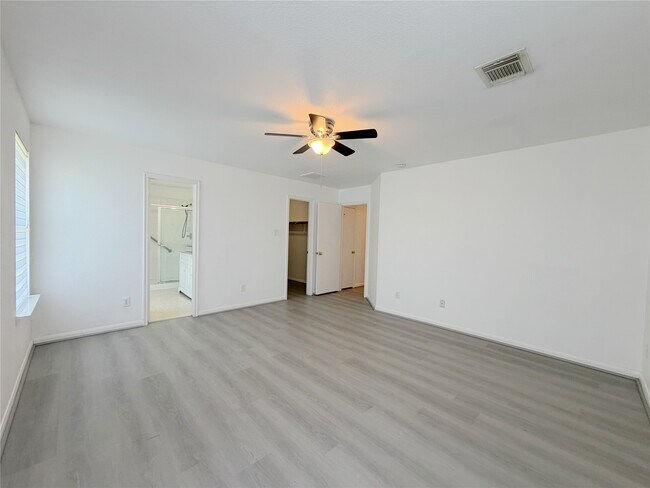 Building Photo - 4707 Meadowthorn Ct
