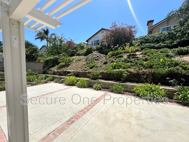 Building Photo - 1740 Amarelle St