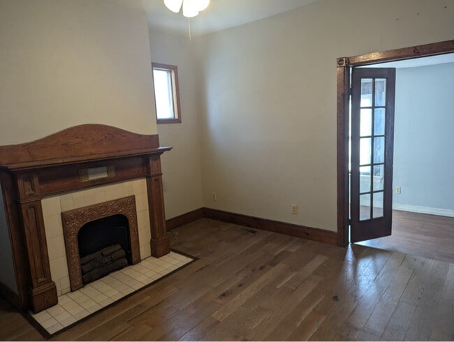 Building Photo - 410 Tyson Pl