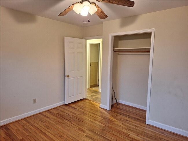 Building Photo - 614 Dr Mitchell Rd