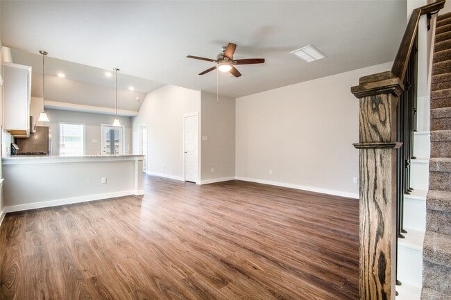 Building Photo - 17684 Tree of Heaven