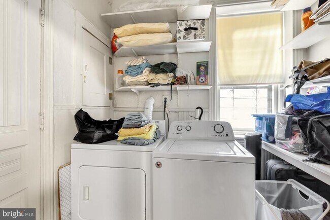 Building Photo - 4713 Baltimore Ave